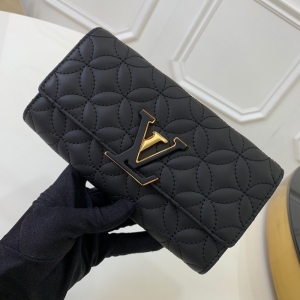 M68590 LV CAPUCINES Ǯ�� LV����Ůʿ����Ǯ�� ��ɫ