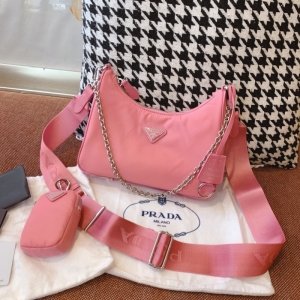 1BH204 Prada Re-Edition 2005 ��������� ����������һ ��ɫ