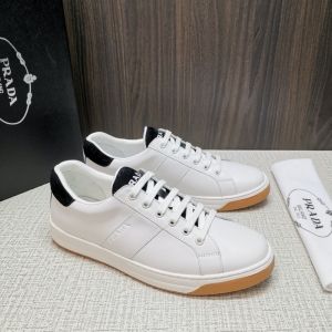 4E3544 Prada2020�¿���Ь PradaƤ���˶�Ь ������С��Ь ���а�Ь