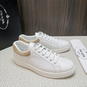 4E3544 Prada2020�¿���Ь PradaƤ���˶�Ь ������С��Ь ���а�Ь