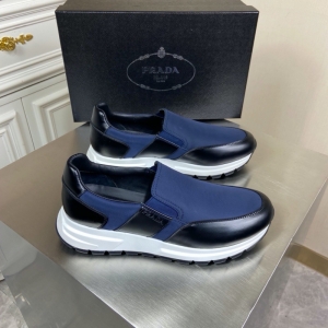 4D3480 Prada�����غ�����Ƥ���˶�Ь �������¿���Ь ��ɫ
