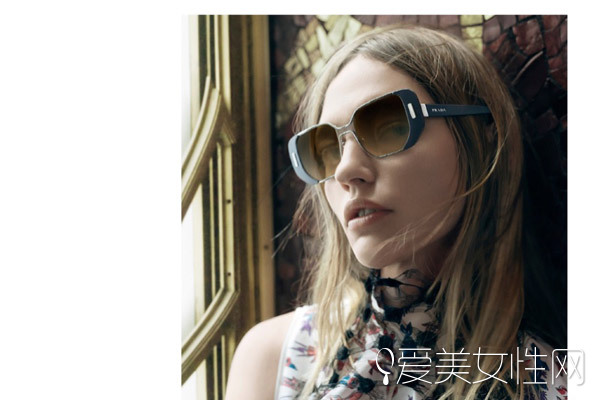 高贵优雅 Prada 2016春夏系列包包