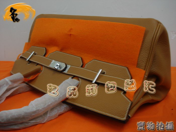 HermesBirkin铂金包Hermes女包 Hermes 手提包 Hermes 荔枝纹 Hermes 最新款
