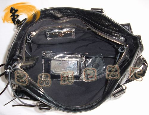 084332 BALENCIAGA���¿��ɫţƤʱ��Ůʿ����� �������һ����� б���