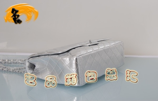 36070 һ��һƷ�� Chanel��Ƥ2.55ϵ��Ůʿ����� Chanelб��� ��ɫ 33cm