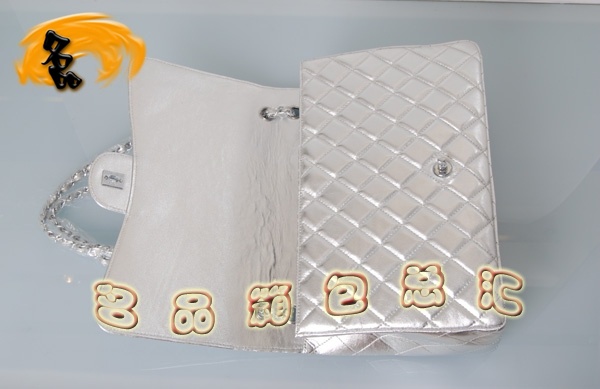 36070 һ��һƷ�� Chanel��Ƥ2.55ϵ��Ůʿ����� Chanelб��� ��ɫ 33cm
