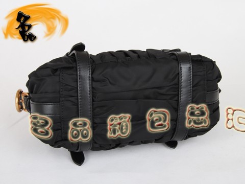 BN1338 �������ˮ��������б��� ���¿�����ϵ��Ů�� Prada����� ��ɫ
