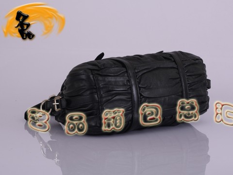 BN1407 ��ƷƷ�� ��������ƤŮʿб��� ���¿�����ϵ��Ů�� Prada����� ��ɫ