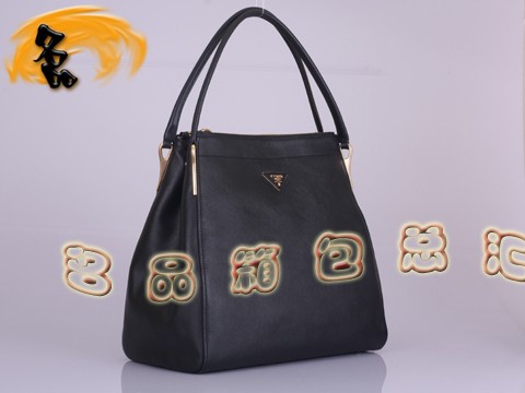 BR4401  ����������� �¿�ʱ��Ůʿ���а� Prada�� ����ţƤŮ�� ��ɫ