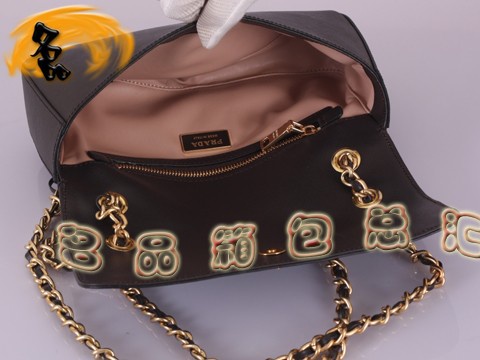 BT0750  Prada����� �¿�Ůʿ���а� ����ͷ��ţƤŮ�� ������б��� ����ɫ