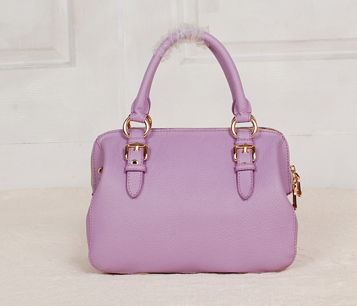 2013�¿� ��IUMIU Ů�� ��¹��ţƤ ���µ���� ����б�� Ůʿ��