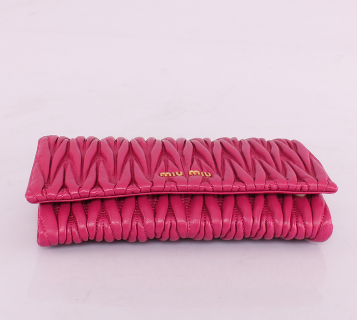 MIUMIU�����¿�Ů�� 81204õ����Ƥ